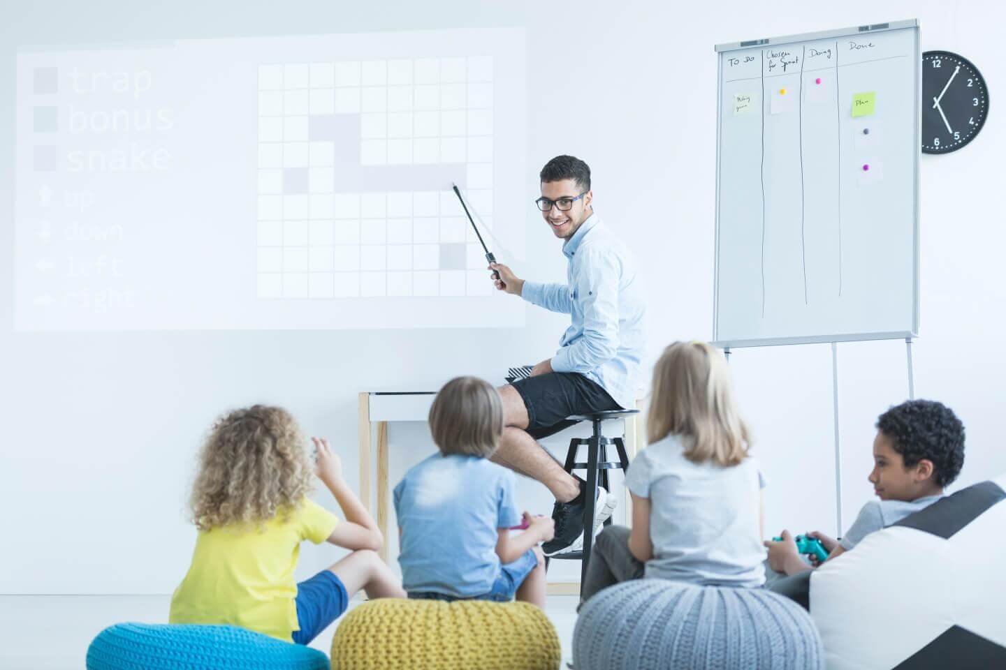 Early education creativity and hands-on practice